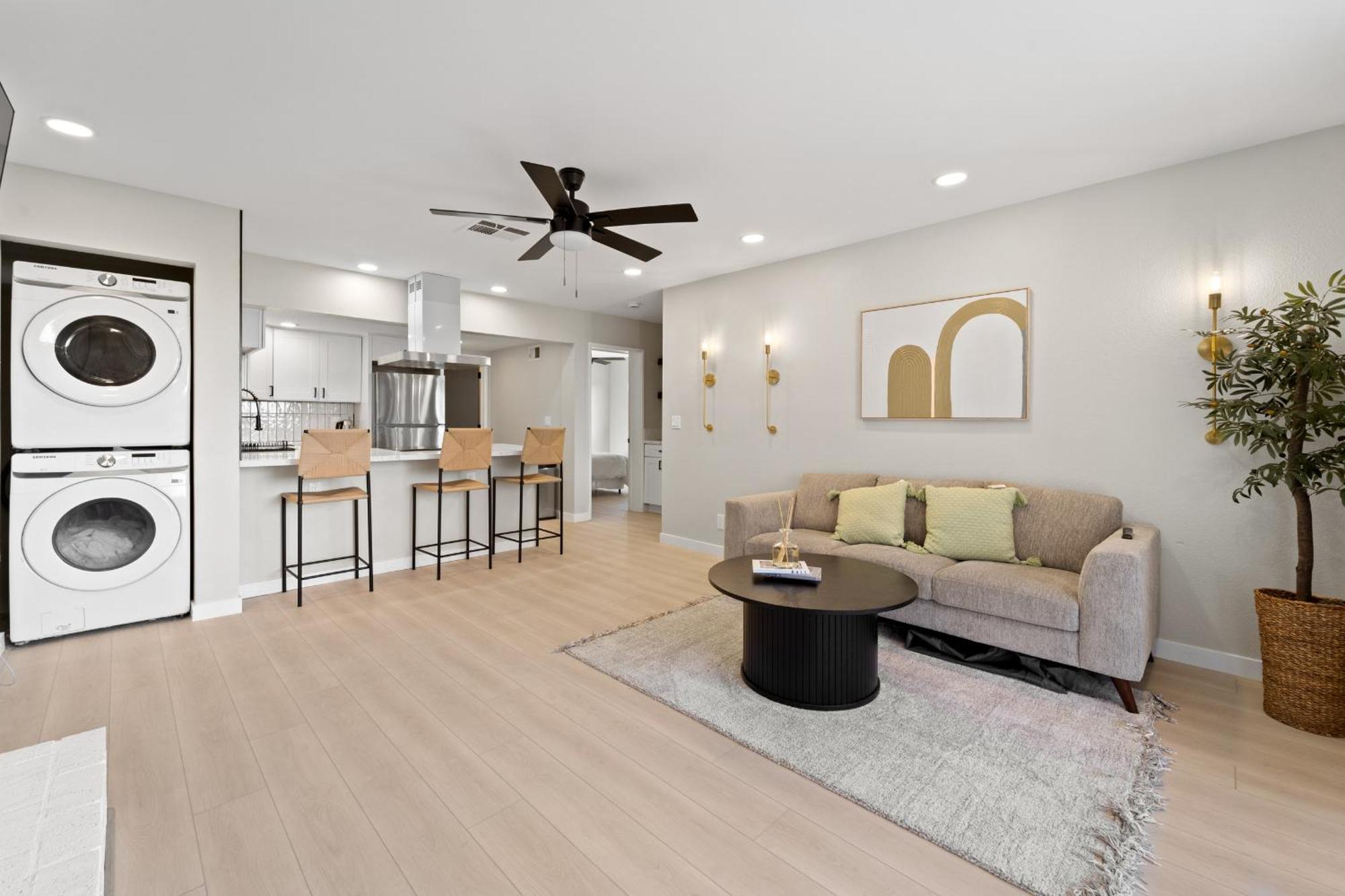 Stylish & Bright 5 Star Location Ocean View Queen Beds * San Diego