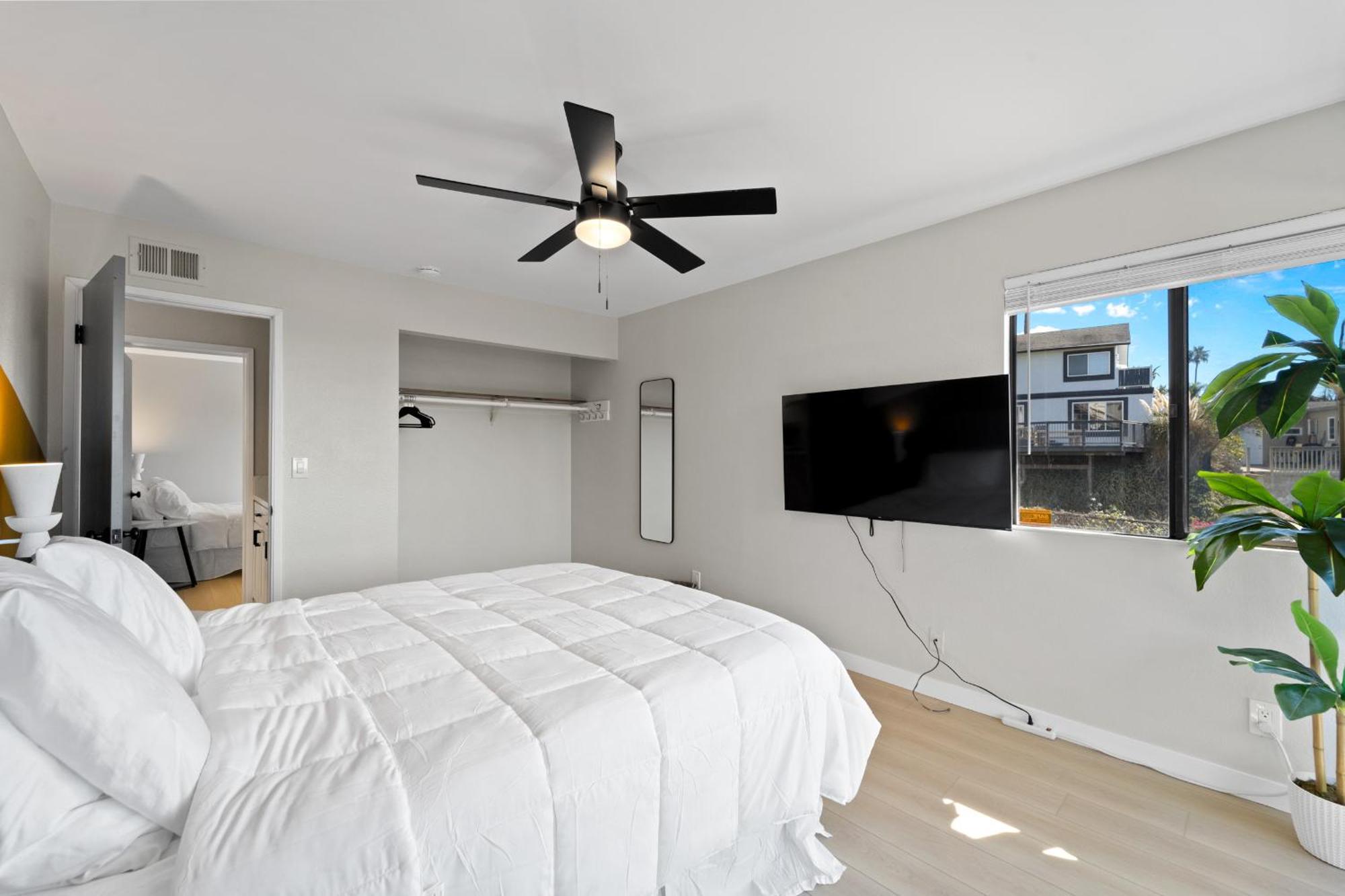 Apartment Stylish & Bright 5 Star Location Ocean View Queen Beds